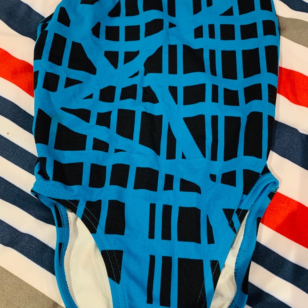 Swim suit